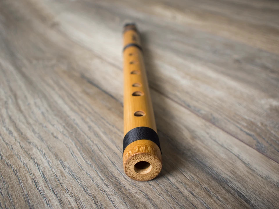 Professional Lupaca Bamboo & Ebony Quenacho in D
